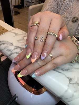 Miami Beach Beauty Lounge · Photos 17