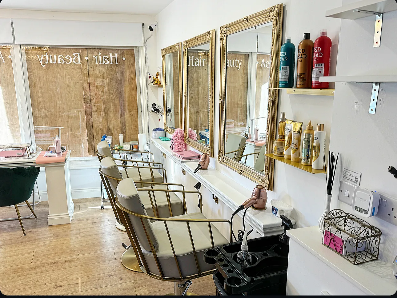Miami Beach Beauty Lounge · Photos 1